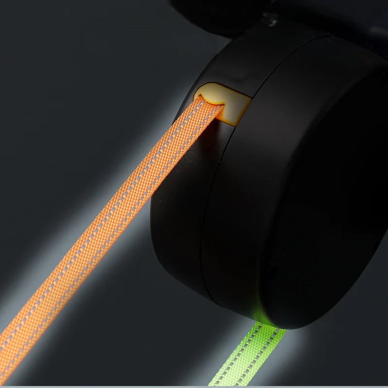 DualFlex™ 360° Retractable Double Dog Leash with LED Light
